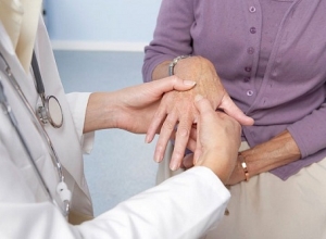 Cách điều trị viêm màng dịch hoạt, viêm khớp dạng thấp